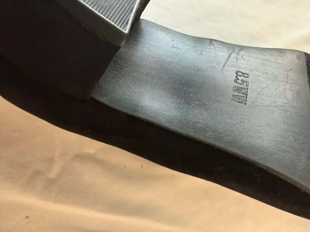 Torrid Black Suede Pointed Toe Block Heel Pump WW 8.5 - Picture 4 of 8